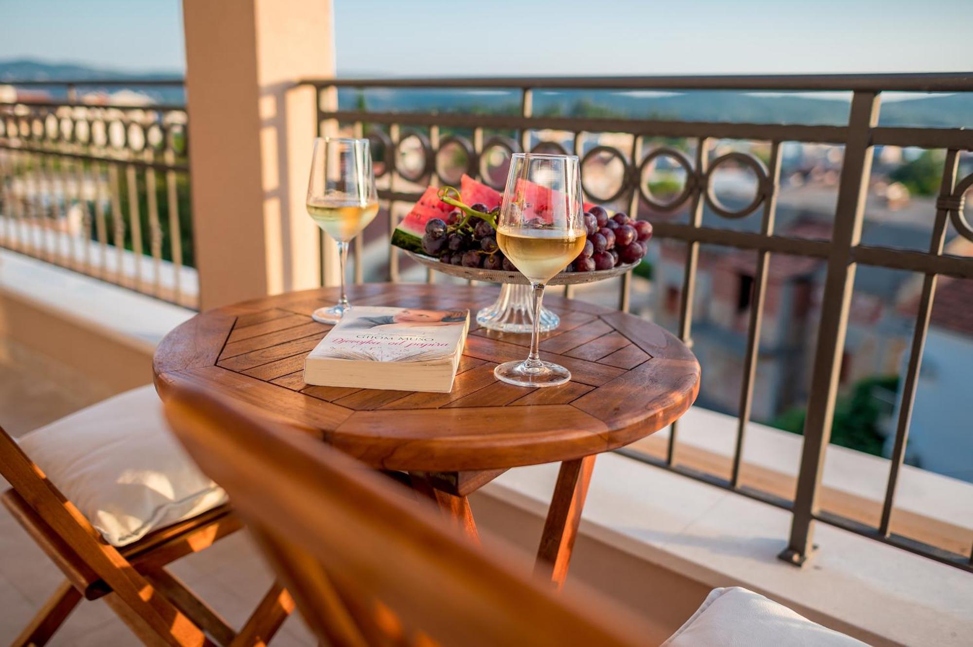 Luxury Apartments Ivanovic Tivat Eksteriør bilde