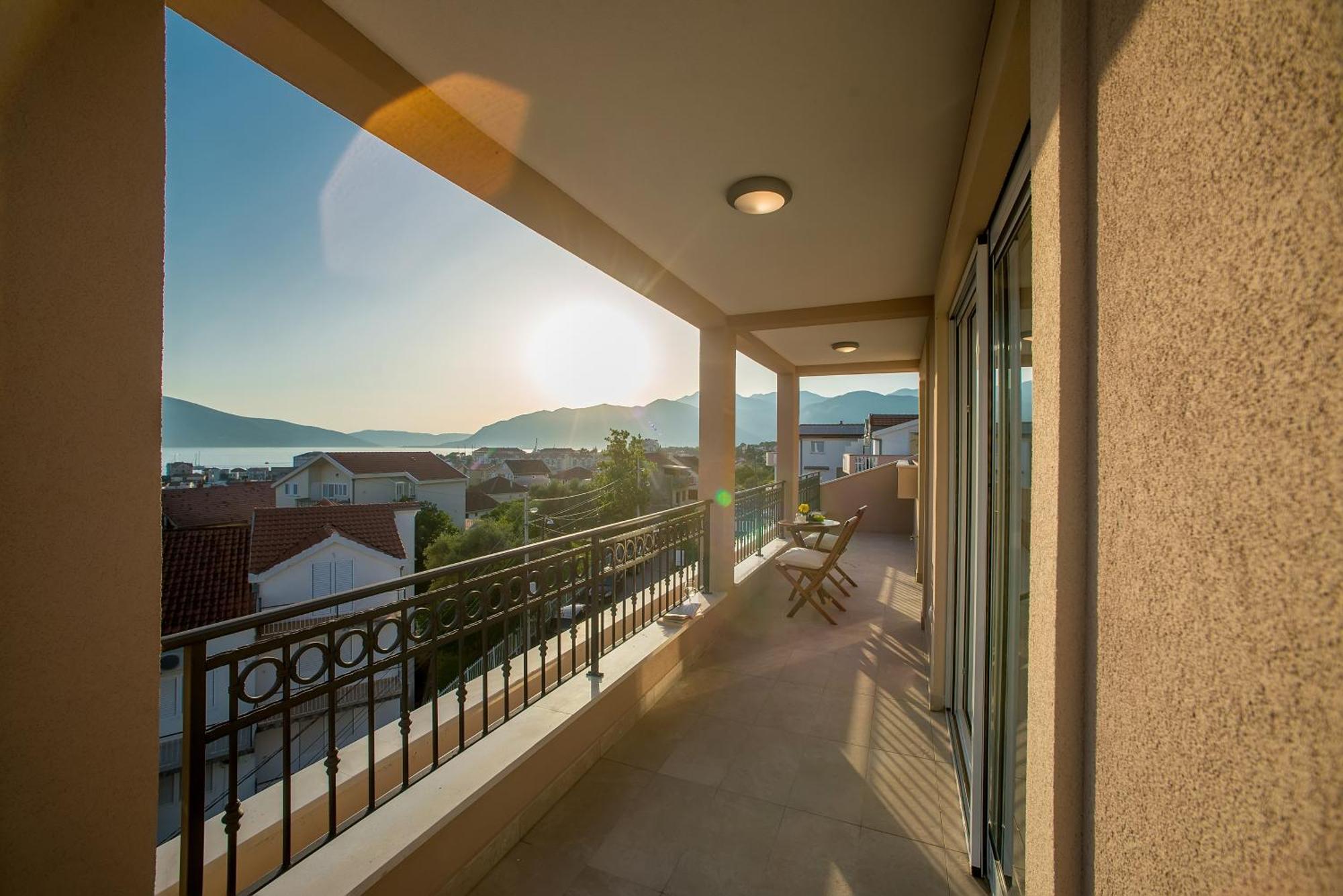 Luxury Apartments Ivanovic Tivat Eksteriør bilde