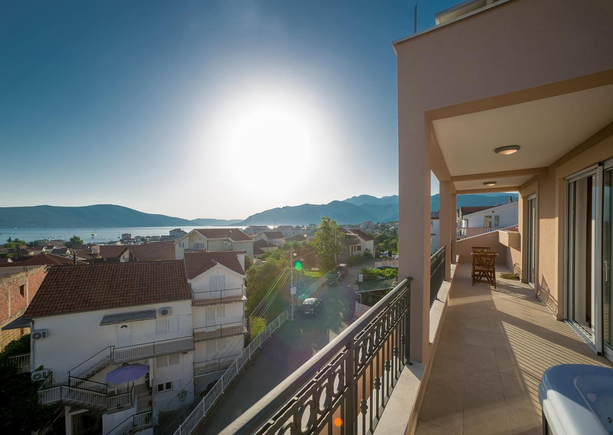Luxury Apartments Ivanovic Tivat Eksteriør bilde
